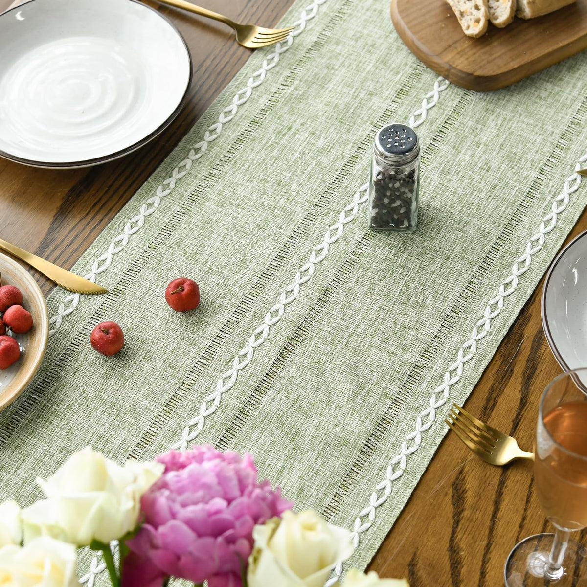 Sage‑Green Cotton‑Linen Rustic Table Runner